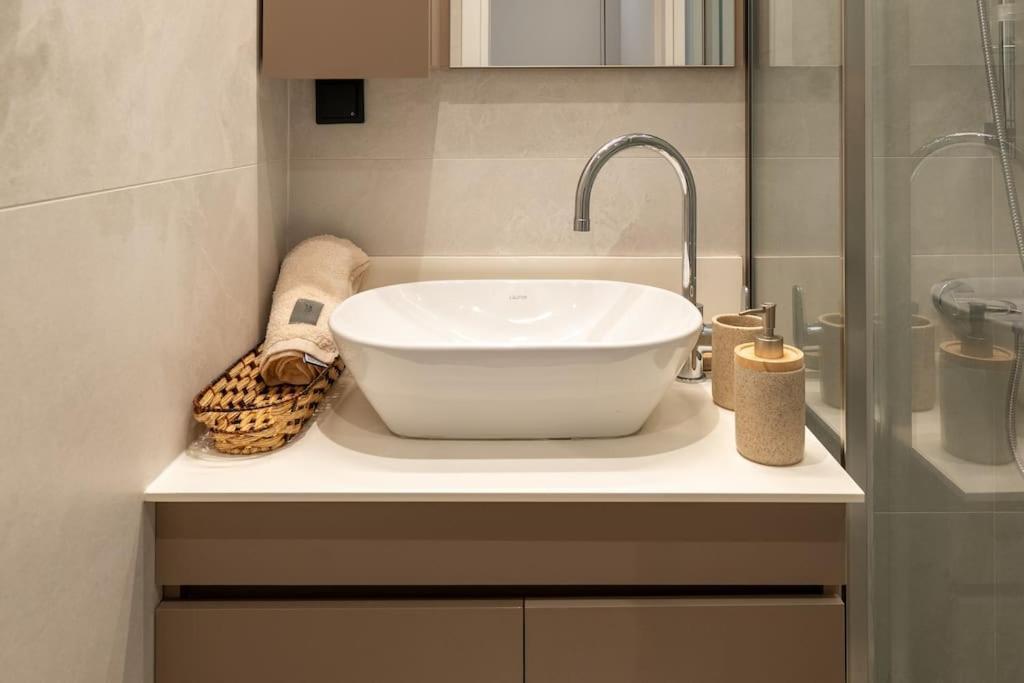 Thessalonian Suite I - 2 Steps From White Tower Θεσσαλονίκη Εξωτερικό φωτογραφία